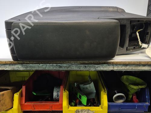 Used Armrest / Center console RENAULT SCÉNIC III (JZ0/1_) 1.5 dCi (110 hp) 31029699