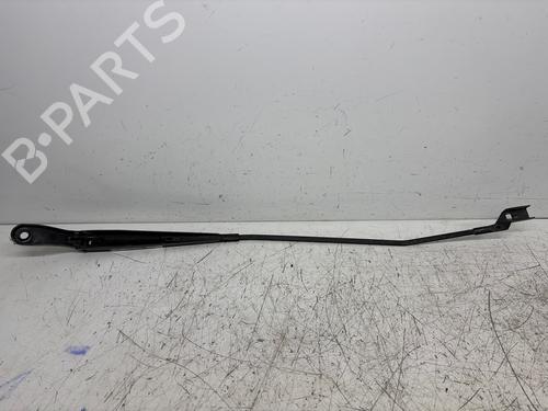 Used Front windshield wiper arm Front windshield wiper arm 38627060 38627060