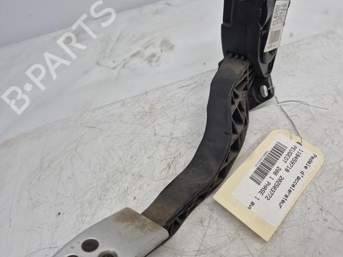 Used Pedal PEUGEOT 208 I (CA_, CC_) 1.6 HDi (92 hp) 31140720