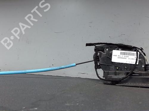 Venstre fortil lås BMW 2 Gran Tourer (F46) 220 d xDrive (190 hp) 24214781