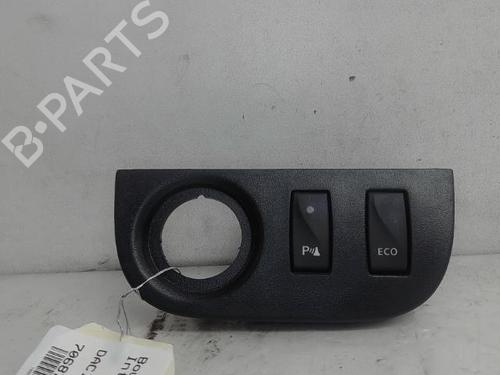 Used Switch DACIA SANDERO II TCe 90 (B8M1, B8MA, B8AC) (90 hp) 14524053