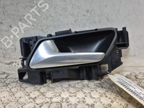 Used Front left interior door handle PEUGEOT 308 SW II (LC_, LJ_, LR_, LX_, L4_) 1.6 BlueHDi 120 (120 hp) 26570484
