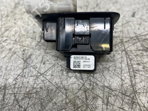 Right front window switch RENAULT CLIO V (B7_) 1.5 Blue dCi 85 (B7AG) | BP38157368I26 - Image 2