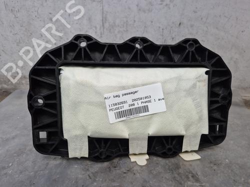 Used Passenger airbag PEUGEOT 208 I (CA_, CC_) 1.6 HDi (92 hp) 30651824