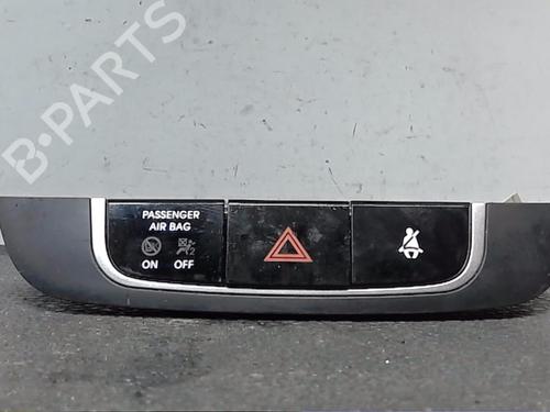 Used Warning switch HYUNDAI ix35 (LM, EL, ELH) 1.7 CRDi (116 hp) 23869367