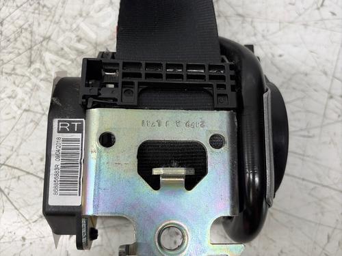 front-left-seatbelt-renault-captur-i-j5_-h5_-2013-38548407 main image