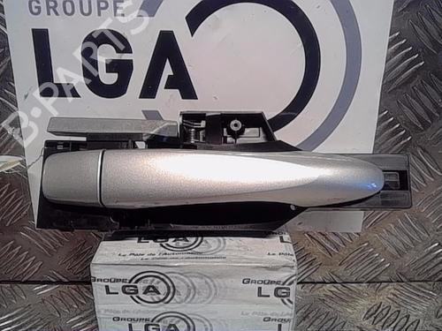 Used Rear right exterior door handle RENAULT KADJAR (HA_, HL_) 1.2 TCe 130 (HLMR) (130 hp) 13858420