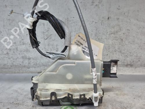 Used Front right lock PEUGEOT 3008 II SUV (MC_, MR_, MJ_, M4_) 1.5 BlueHDi 130 (131 hp) 29516500