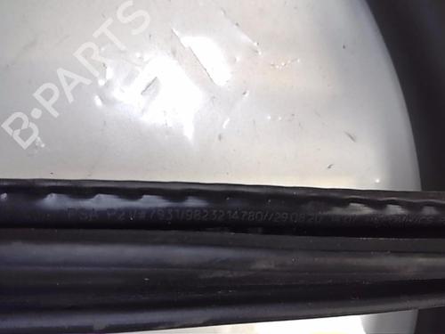 Rubber door seal PEUGEOT 208 II (UB_, UP_, UW_, UJ_)  | BP14562718C142 