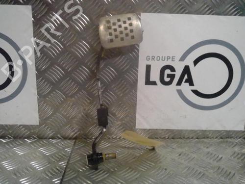 Used Break pedal RENAULT CLIO IV (BH_) 1.6 RS Trophy (BHJ4, BHJ6) (220 hp) 14549933