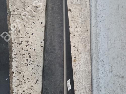 Used Door moulding trim RENAULT CAPTUR I (J5_, H5_) 1.5 dCi 110 (110 hp) 29441362