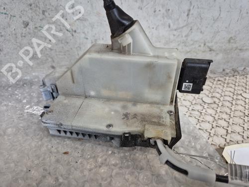 Used Front right lock PEUGEOT 208 I (CA_, CC_) 1.2 VTI 82 (82 hp) 26702469