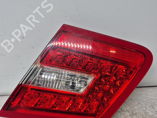 Feu de coffre droit MERCEDES-BENZ E-CLASS Coupe (C207) E 350 CDI (207.322) (231 hp) 32290888