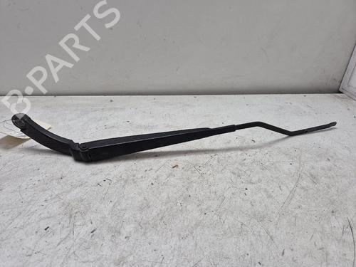 Used Front windshield wiper arm Front windshield wiper arm 36913504 36913504