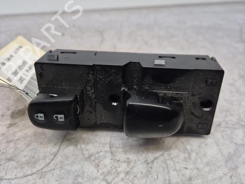 right-front-window-switch-nissan-juke-f15-2010-2011-2012-2013-2014-2015-2016-2017-2018-2019-32456990 main image