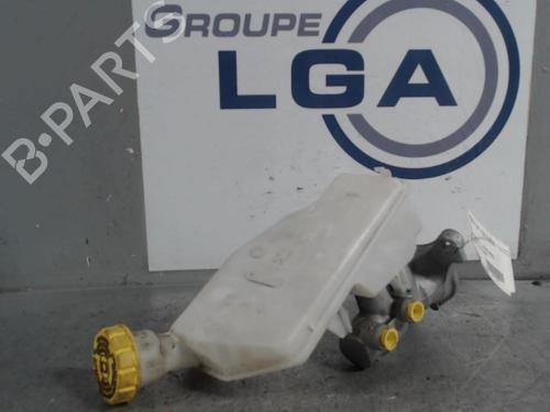 Used Brake master cylinder PEUGEOT 208 I (CA_, CC_) 1.6 HDi (92 hp) 14520281