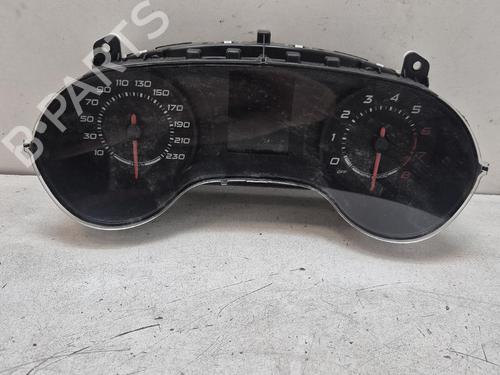 Used Instrument cluster Instrument cluster 38428251 38428251