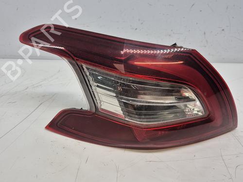 Farolim esquerdo Farolim esquerdo PEUGEOT 308 II (LB_, LP_, LW_, LH_, L3_) 1.6 BlueHDi 120 (120 hp) 34175186 34175186