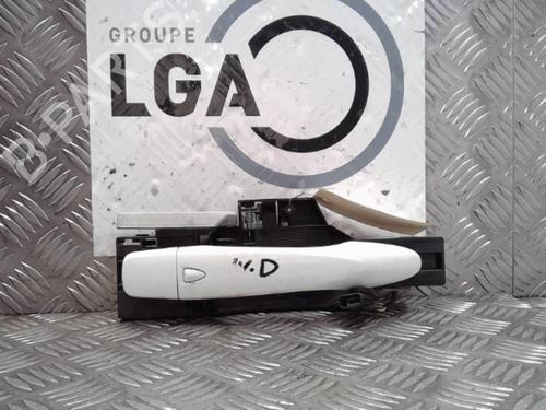 Used Front right exterior door handle RENAULT KADJAR (HA_, HL_) 1.6 dCi 130 (HLA4) (130 hp) 13865883