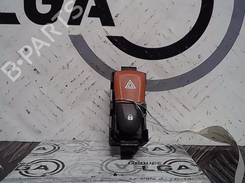 Used Warning switch RENAULT MEGANE CC (EZ0/1_) 1.4 TCe (EZ0F, EZ1V) (131 hp) 13851615