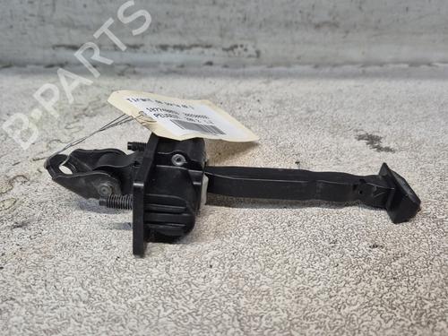Used Hinge/Door check strap PEUGEOT 208 II (UB_, UP_, UW_, UJ_) 1.2 PureTech 100 (101 hp) 26945208