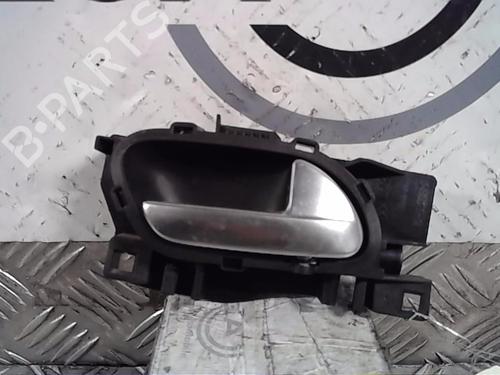 Used Front right interior door handle PEUGEOT 508 SW I (8E_) 2.0 HDi (163 hp) 13853201