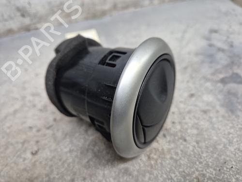 Luftventilen NISSAN NOTE (E11, NE11) 1.4 (88 hp) 30766802