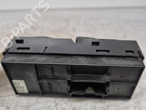 Right front window switch NISSAN JUKE (F15) 1.5 dCi | BP32456990I26