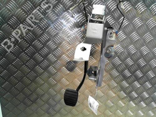 Used Break pedal RENAULT CLIO IV (BH_) 1.5 dCi 75 (75 hp) 14548958