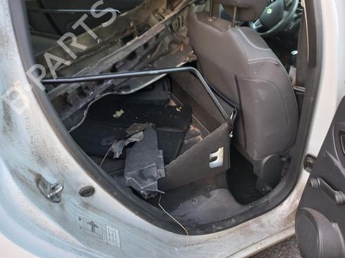 Fuse box RENAULT CLIO IV (BH_) 1.5 dCi 90 | BP30766784E1 