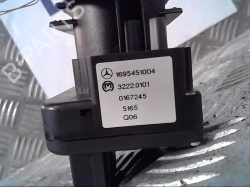 Headlight switch MERCEDES-BENZ A-CLASS (W169) A 180 CDI (169.007, 169.307) | BP13863720I24 