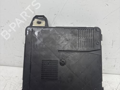 Used Fuse box Fuse box 38761302 38761302