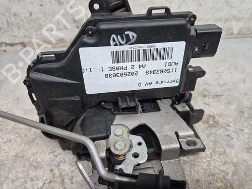 Højre fortil lås AUDI A4 B6 (8E2) 1.9 TDI (130 hp) 30139862