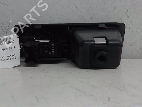 Used Right rear window switch NISSAN PATHFINDER III (R51) 2.5 dCi 4WD (174 hp) 13828141