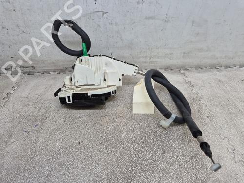 rear-right-lock-maserati-levante-suv-m161-2016-27289154 main image