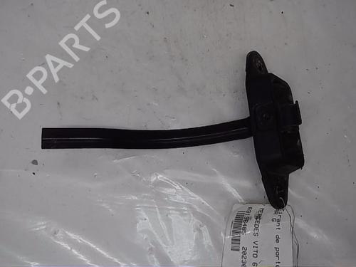 Used Hinge/Door check strap MERCEDES-BENZ VITO / MIXTO Van (W639) 115 CDI (639.601, 639.603, 639.605) (150 hp) 14569442