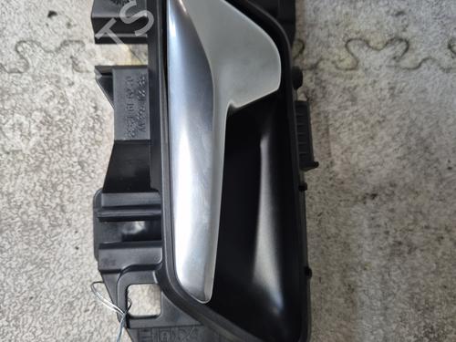 Used Rear left interior door handle PEUGEOT 208 II (UB_, UP_, UW_, UJ_) 1.2 PureTech 100 (101 hp) 26945220