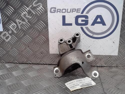 Used Engine mount FIAT 500 (312_) 1.2 (312AXA1A) (69 hp) 14552981