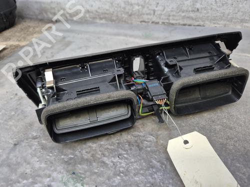 Air vent BMW 1 (F20) M 135 i xDrive | BP30651952I21 - Image 2