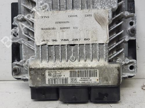 Centralina motore Centralina motore CITROËN C4 II (NC_) 1.6 HDi 110 (112 hp) 35997764 35997764
