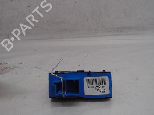 Switch DS DS 4 / DS 4 CROSSBACK (NX_)  | BP15394502I30 