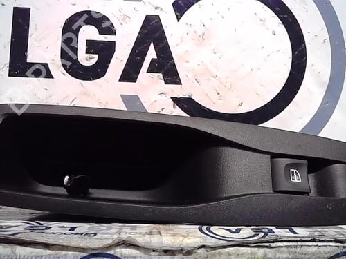 Used Left rear window switch RENAULT KADJAR (HA_, HL_) 1.3 TCe 160 (HLNC) (160 hp) 13856723