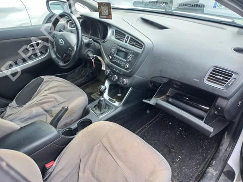Warning switch KIA CEE'D Sportswagon (JD) 1.6 CRDi 110 | BP39453867I22 - Image 7
