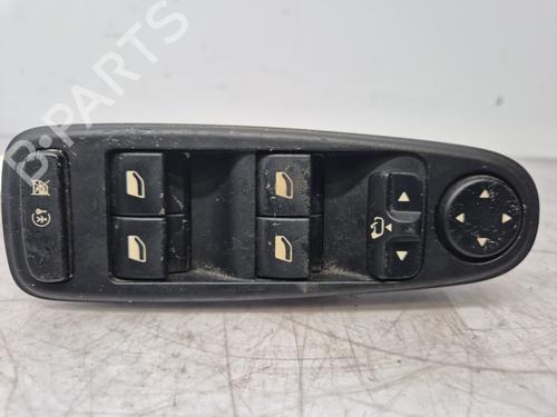 left-front-window-switch-citroen-c4-picasso-i-mpv-ud_-2006-2007-2008-2009-2010-2011-2012-2013-2014-2015-32292115 main image