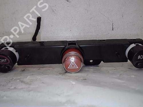 Used Warning switch FIAT 500 (312_) 1.4 (312AXC1B, 312CXC1B) (100 hp) 13842933