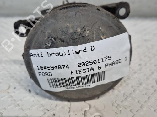 Used Right front fog light FORD FIESTA VI (CB1, CCN) 1.6 TDCi (95 hp) 25730521