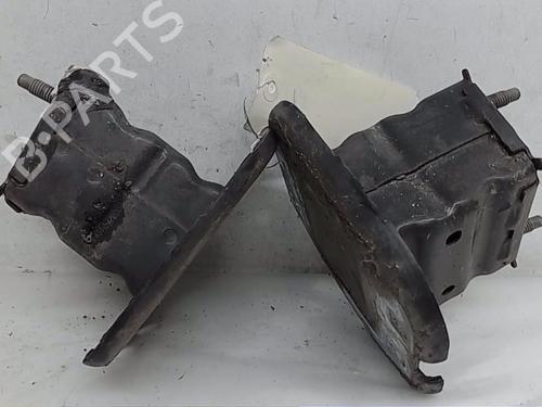 Used Rear bumper bracket NISSAN JUKE (F15) 1.6 (117 hp) 14568825