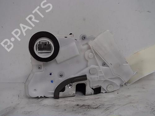 Used Front left lock TOYOTA YARIS (_P13_) 1.3 (NSP130_, NSP130) (99 hp) 13847702