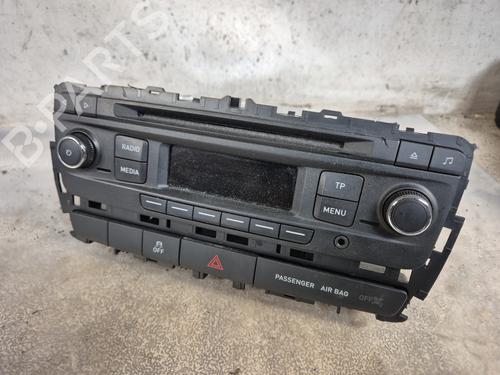 Used Radio SEAT IBIZA IV (6J5, 6P1) 1.2 TSI (86 hp) 28082231
