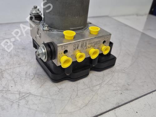 Used ABS pump VW POLO V (6R1, 6C1) [2009-2022]  31575642